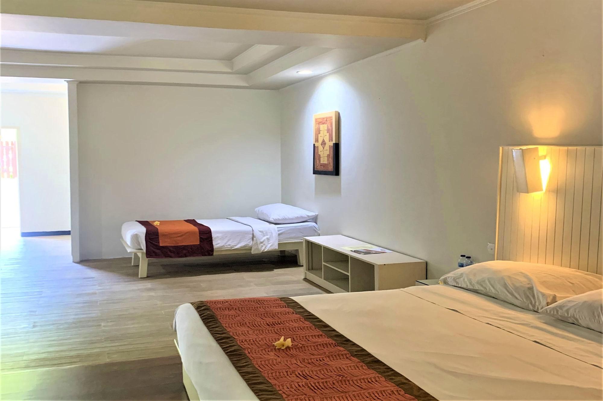The Yani Hotel Bali Pesanggaran Exterior foto
