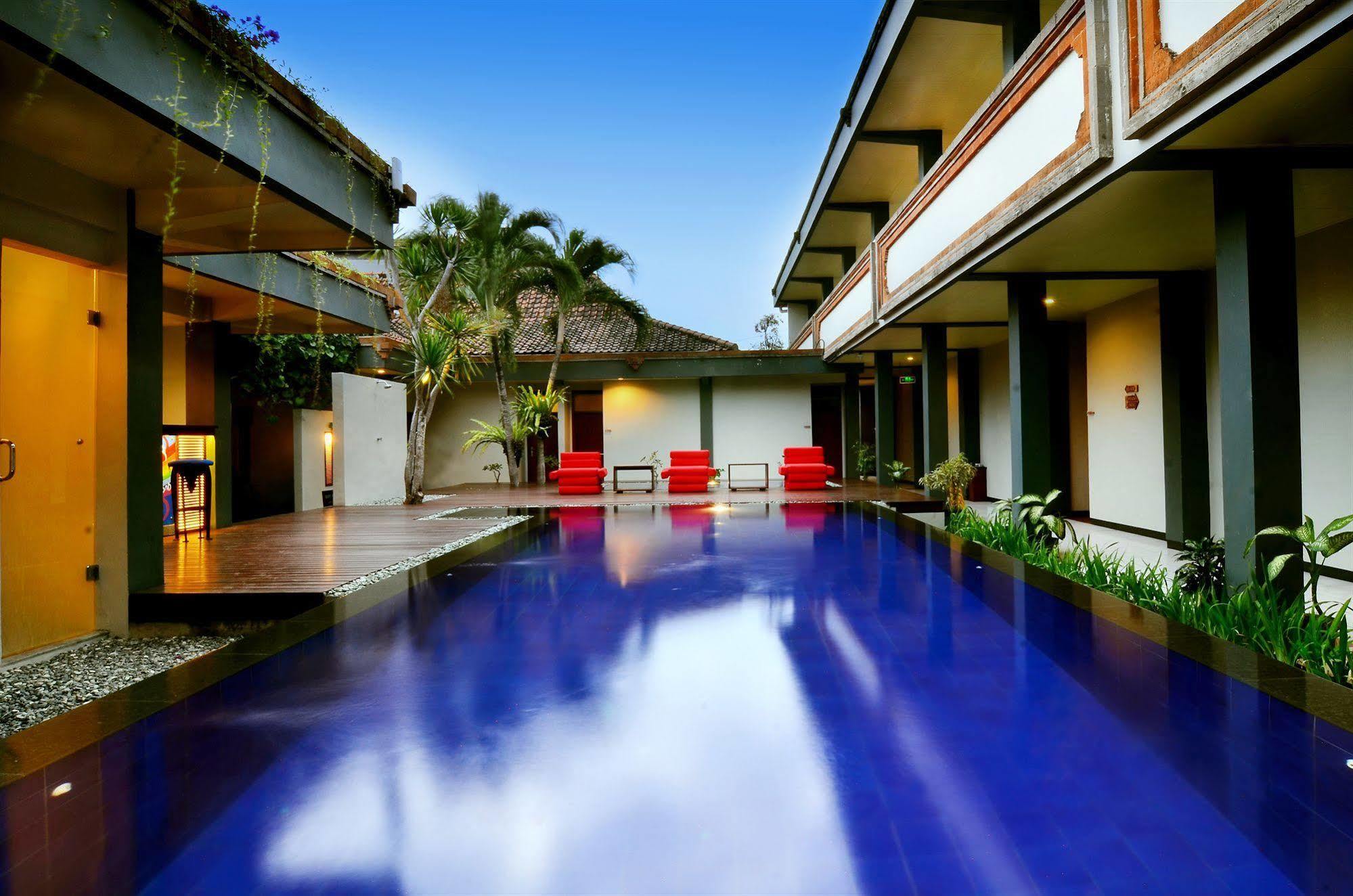 The Yani Hotel Bali Pesanggaran Exterior foto