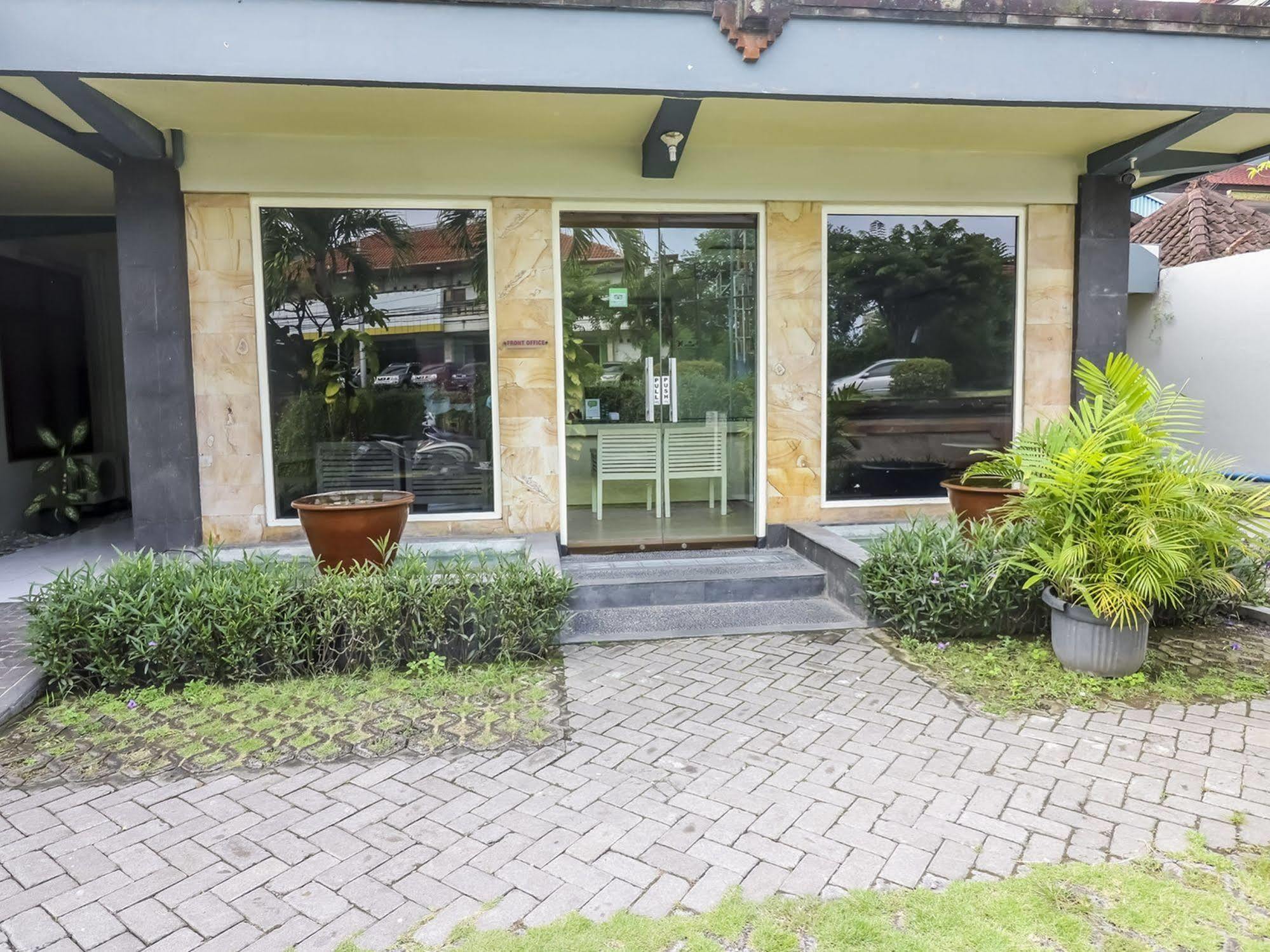 The Yani Hotel Bali Pesanggaran Exterior foto