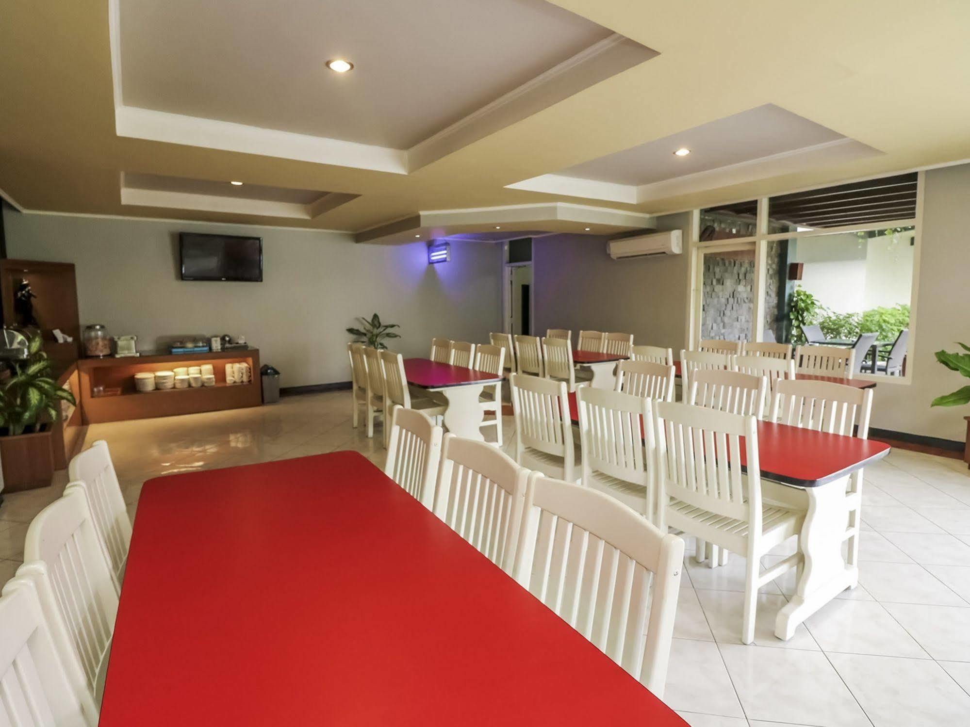 The Yani Hotel Bali Pesanggaran Exterior foto